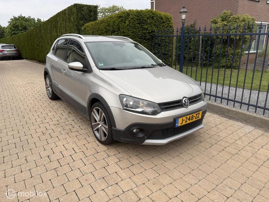 Volkswagen Polo 1.4-16V Cross RIJDT EN SCHAKELT GOED, Auto's, Volkswagen, Voorwielaandrijving, 86 pk, Zwart, 4 cilinders