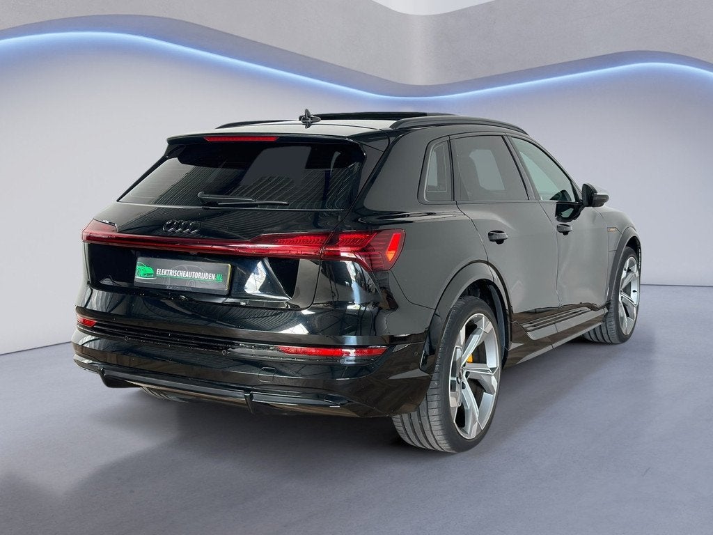 Audi E-tron S quattro 95 kWh|503 PK|NAP|SFEER|PANO|B&O|INCL, Auto's, Audi, Automaat, 131 €/maand, Zwart, 95 kWh