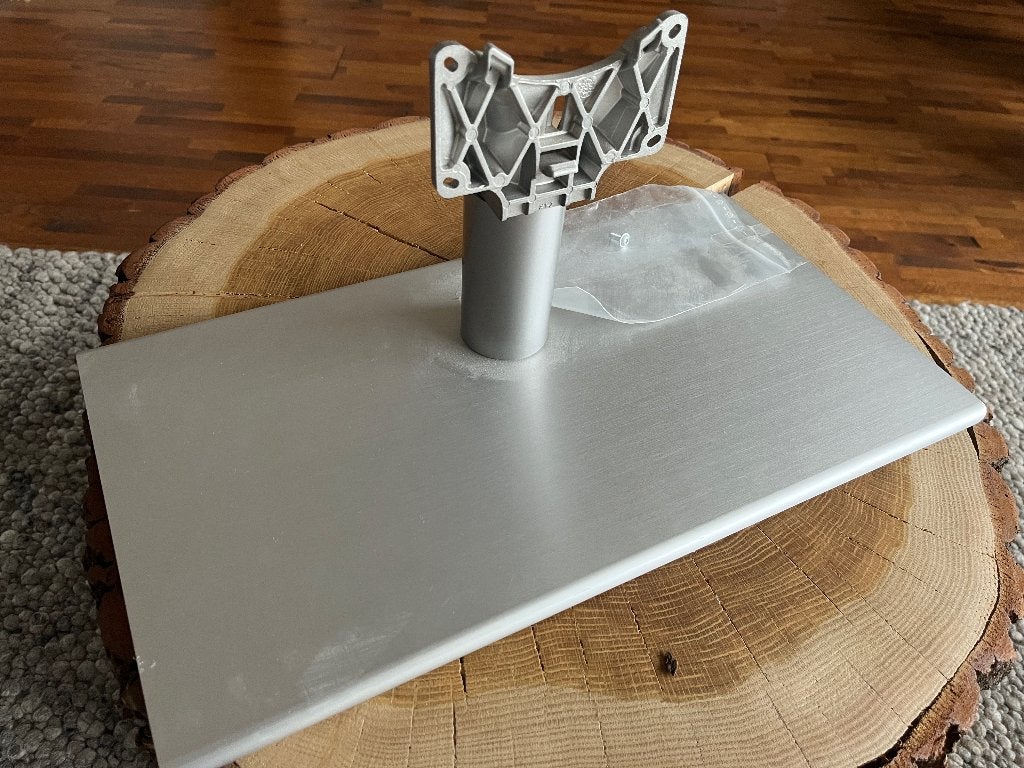Gratis: TV voet van Loewe Bild 3.40, Ophalen, 100 cm of meer, 50 Hz, Overige merken