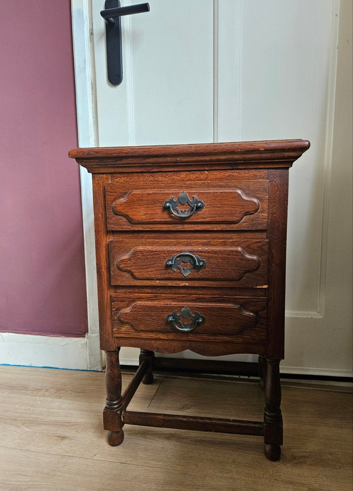 Vintage Eikenhouten hal kastje/ nachtkastje, Ophalen, Minder dan 50 cm, Gebruikt, Eikenhout