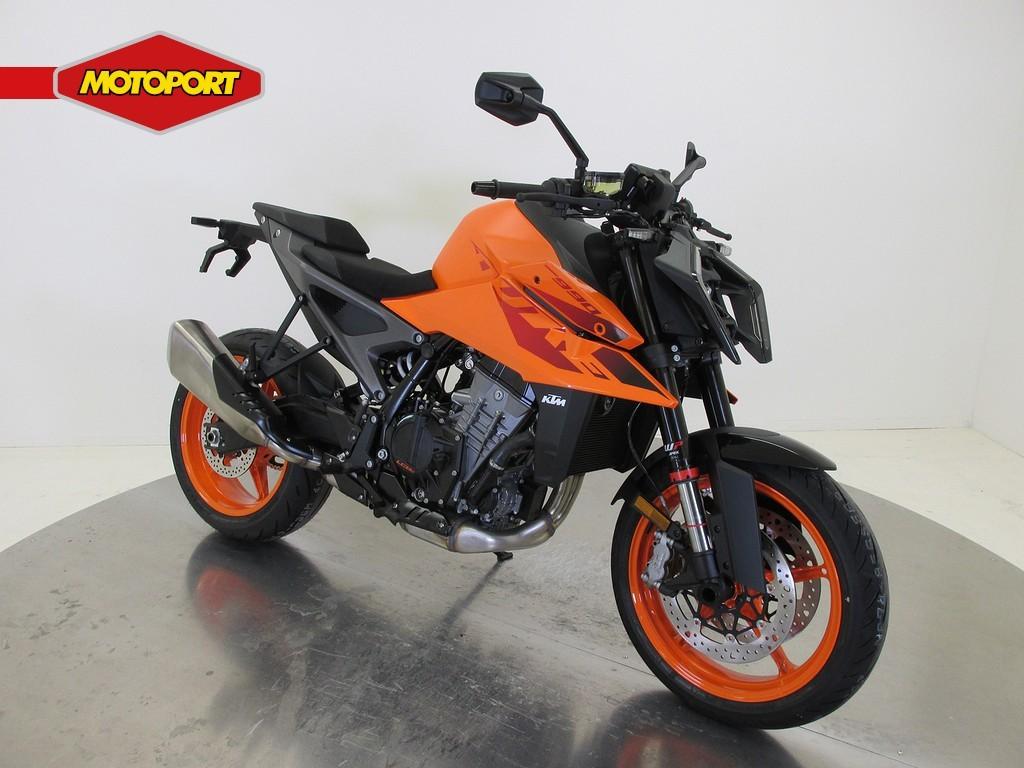 KTM 990 DUKE (bj 2024), KTM, Bedrijf, Achterbroek 11 - unit 8
6596 MP  Milsbeek, NL, Info@ktm.nl