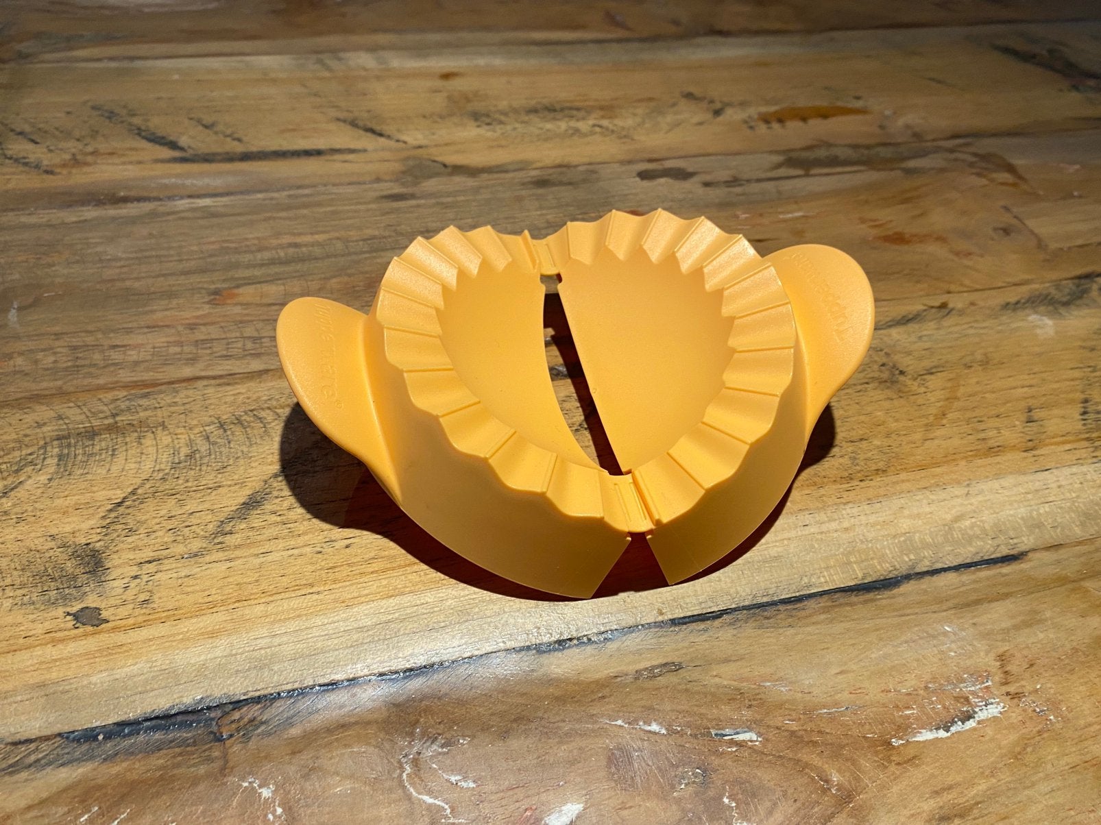 Tupperware pasteitjesmaker, Huis en Inrichting, Keuken | Tupperware, Ophalen of Verzenden, Oranje