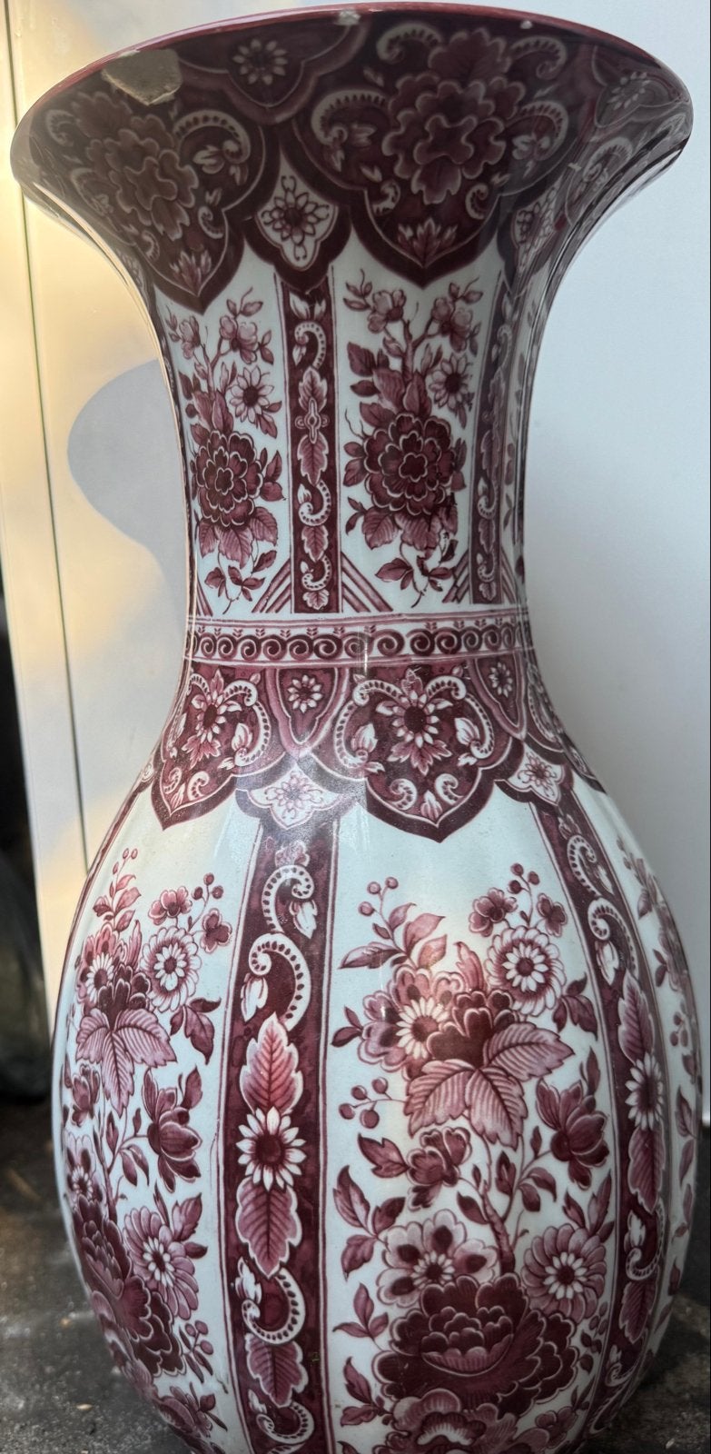 Antieke Chinese Vaas met Rood Bloemenpatroon, Ophalen