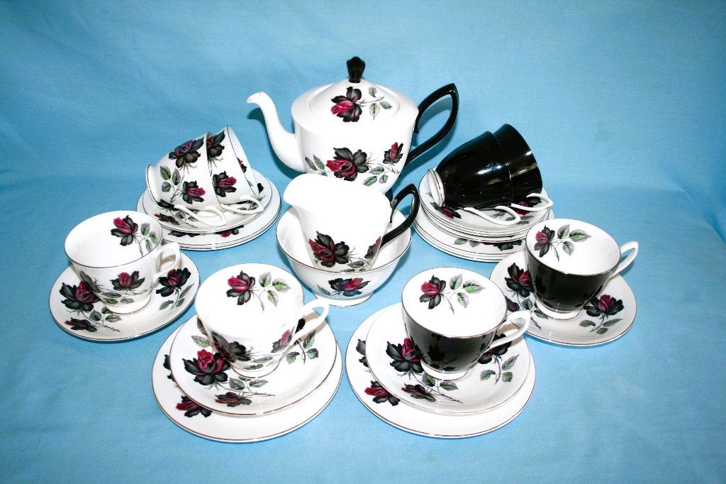 Vintage Royal Albert theeservies " Masquerade " - Compleet, Ophalen of Verzenden, Zo goed als nieuw, Onbekend, Onbekend