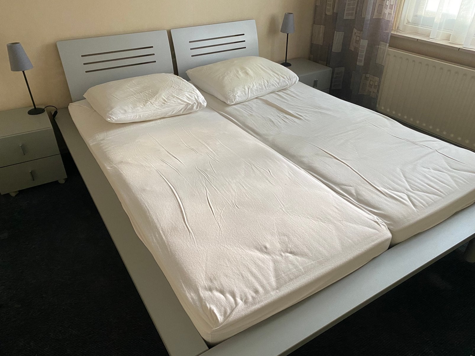 Tweepersoons ledikant met ladekastjes en lampjes., Ophalen, Overige materialen, Strak, Tweepersoons
