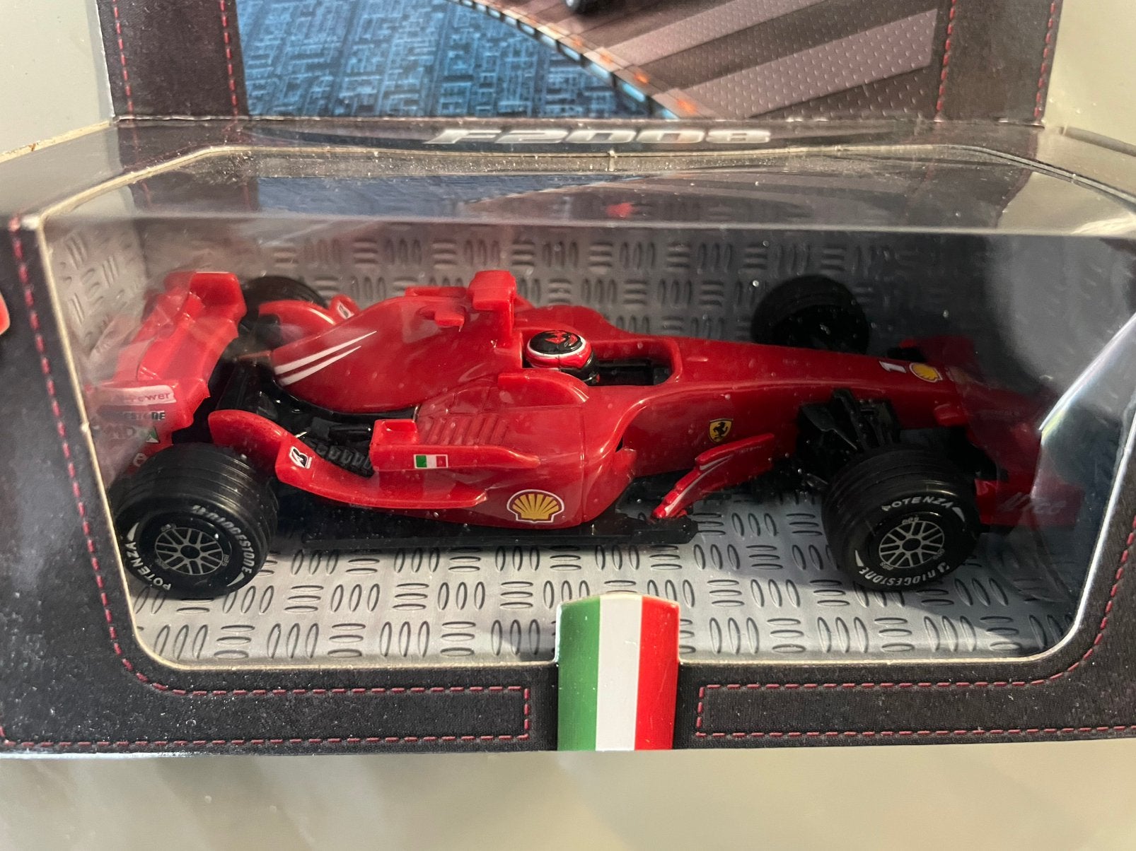Nieuw ongeopend Ferrari F2008 Shell V-Power schaalmodel, Verzamelen, Ophalen of Verzenden, Nieuw