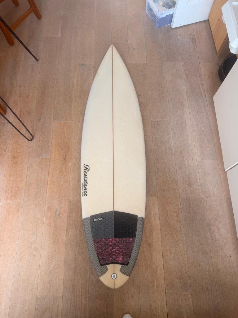 Surfboard resistance 6'3'' ca  ~29L, PU, FCS 1 incl vinnen, Ophalen, Gebruikt, Shortboard, Met vinnen