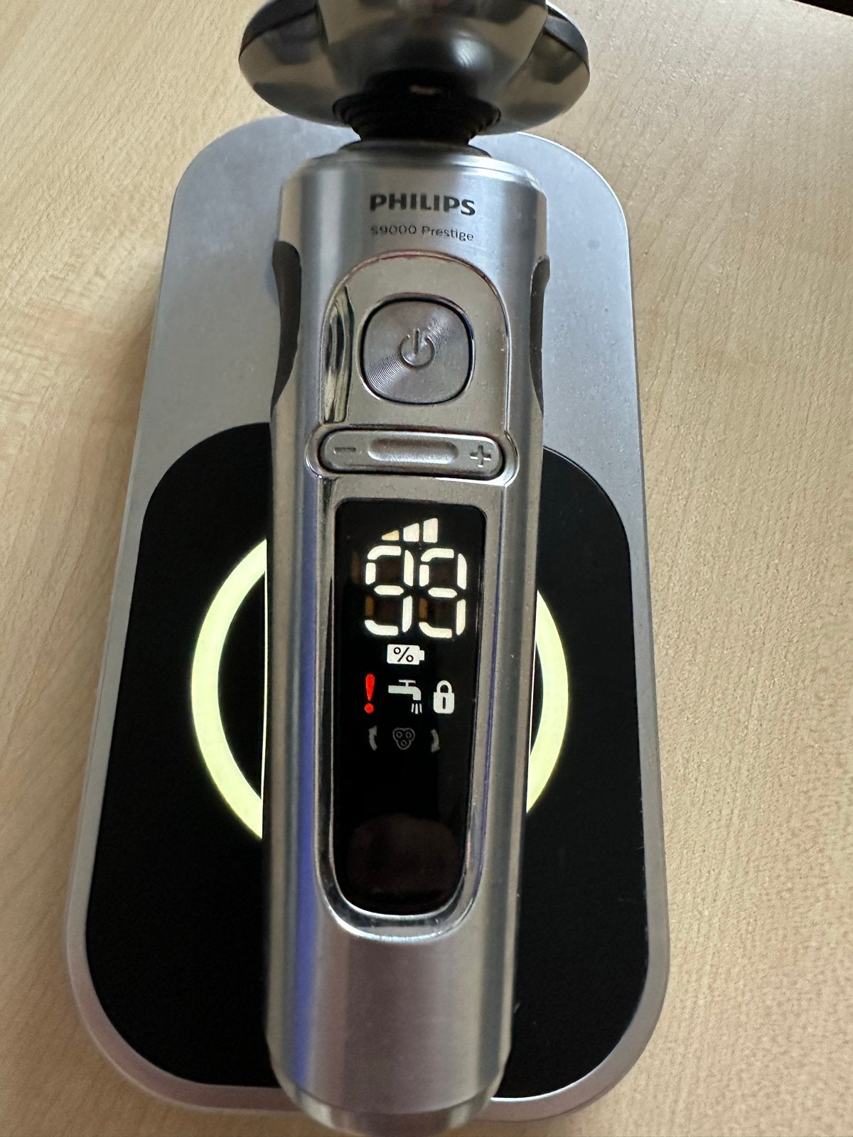 Philips Scheerapparaat S9000 Prestige SP9861 met Oplaadstati, Ophalen of Verzenden, Zo goed als nieuw, Scheren en Epileren