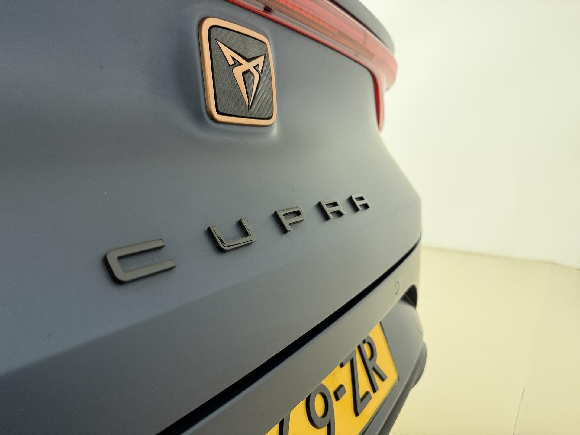CUPRA Leon Sportstourer 1.4 e-Hybrid VZ Copper Edition | Pan, Auto's, 12 maanden, Verwarmde buitenspiegels, Gebruikt, Euro 6