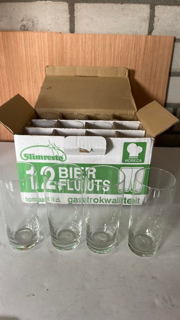 12 bierglazen nieuw in doos, Ophalen of Verzenden, Zo goed als nieuw, Bierglas