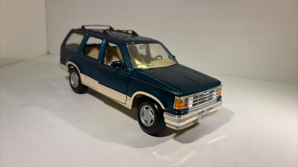 Ford explorer green maisto 1.24, Maisto, Ophalen of Verzenden, A, A