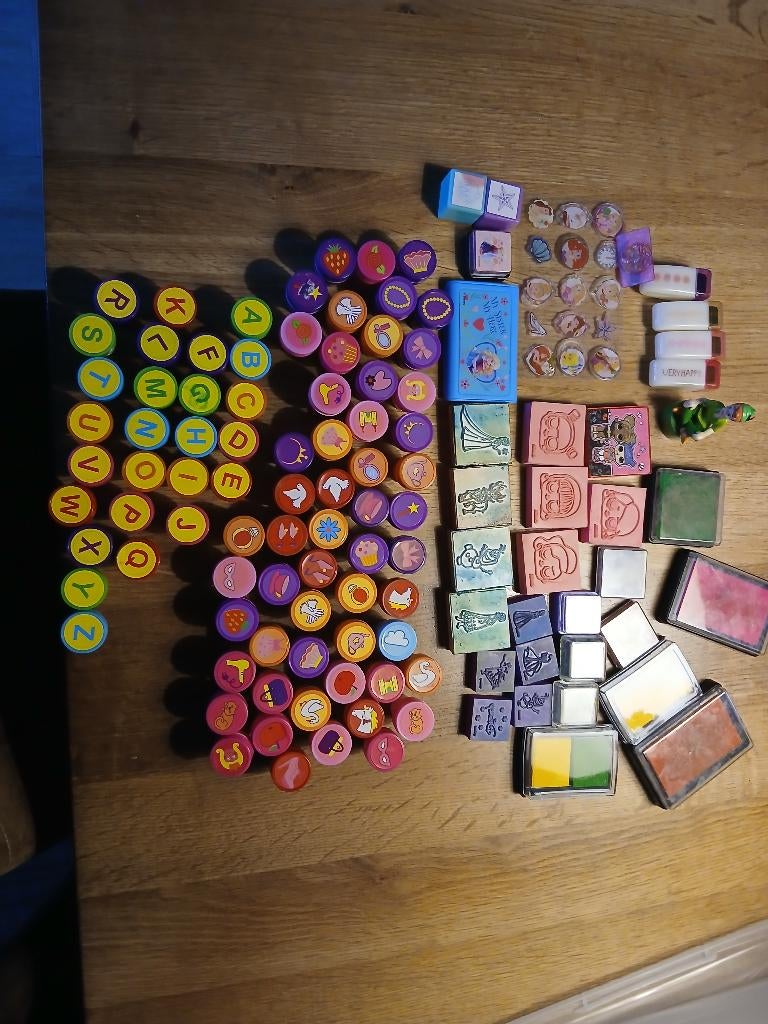 Heel veel stempels, Ophalen of Verzenden, Gebruikt, Overige typen