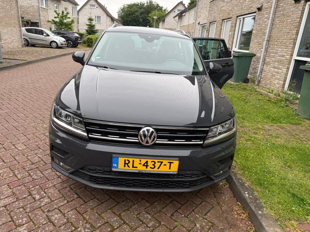 Volkswagen Tiguan 1.4 TSI 110KW DSG 2018 Grijs, Auto's, Volkswagen, 1800 kg, 4 cilinders, Origineel Nederlands, Particulier
