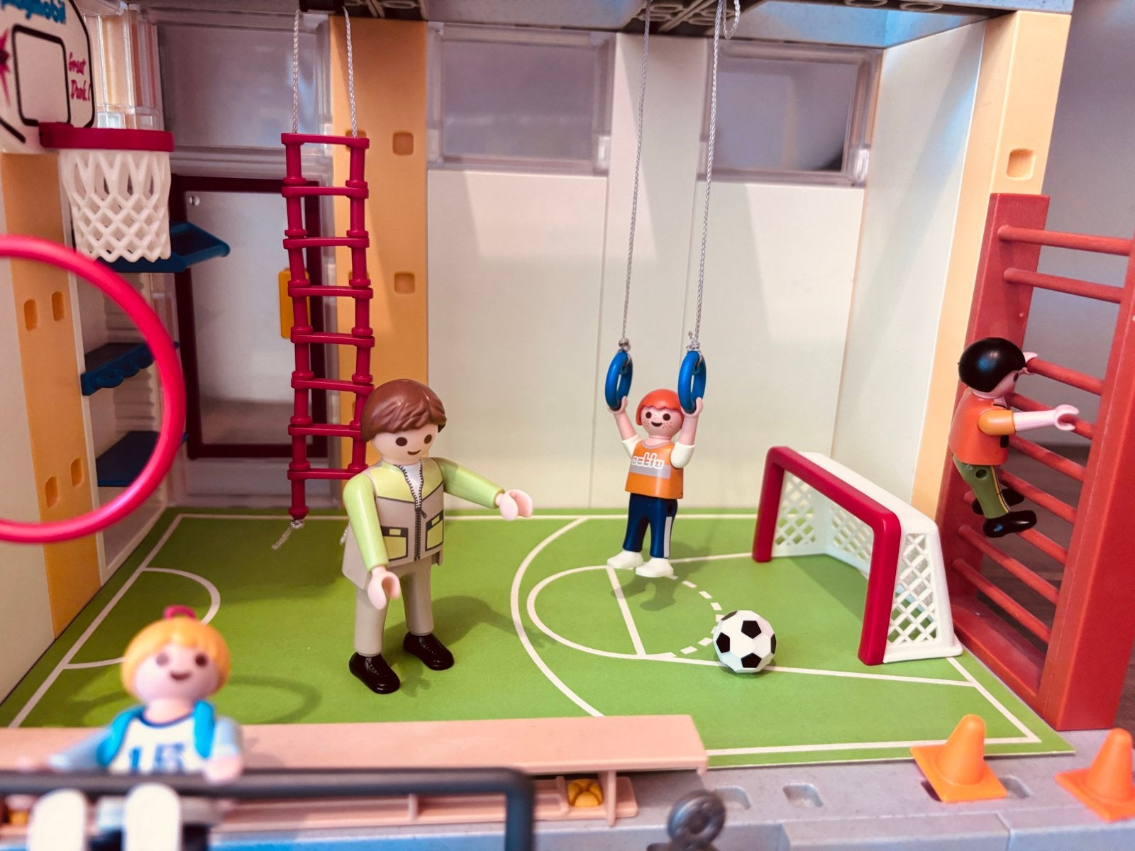 Playmobil 4325 Sporthal met figuren en accessoires, Kinderen en Baby's, Speelgoed | Playmobil, Gebruikt, Ophalen of Verzenden