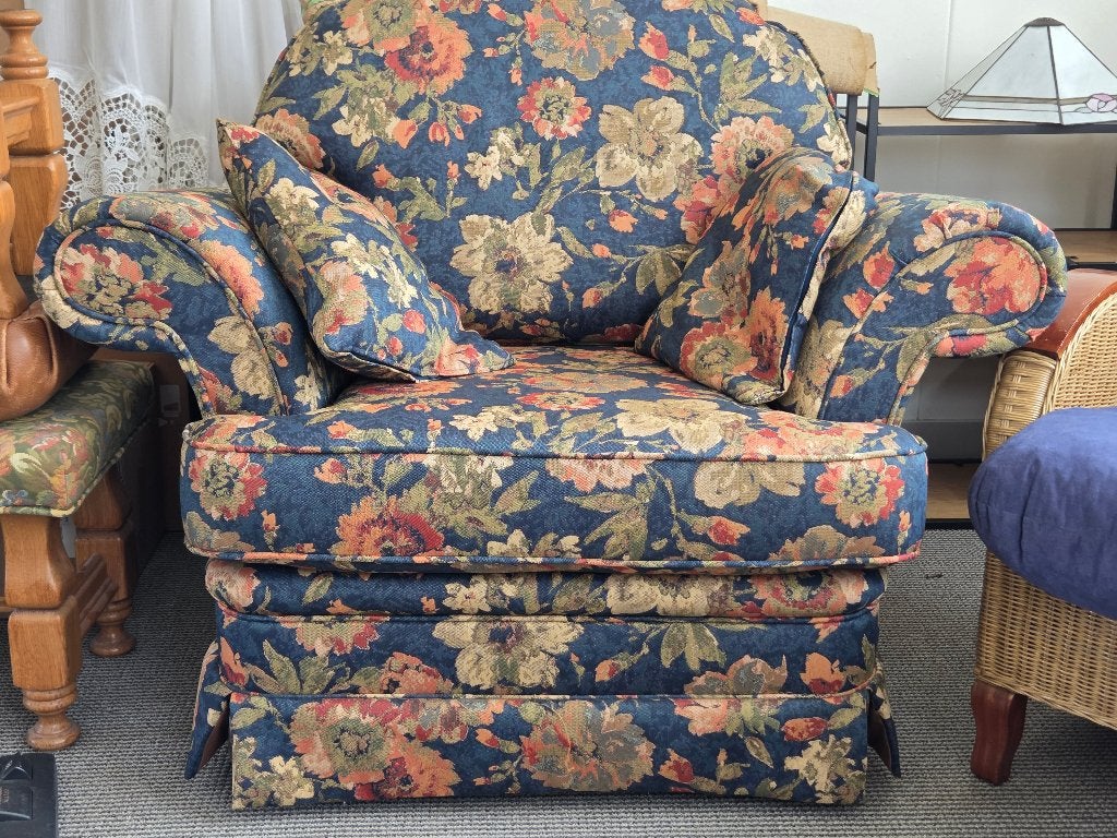 stoel bloemenmotief laura ashley style, Huis en Inrichting, Ophalen, Eenpersoons, 75 tot 100 cm, Zo goed als nieuw
