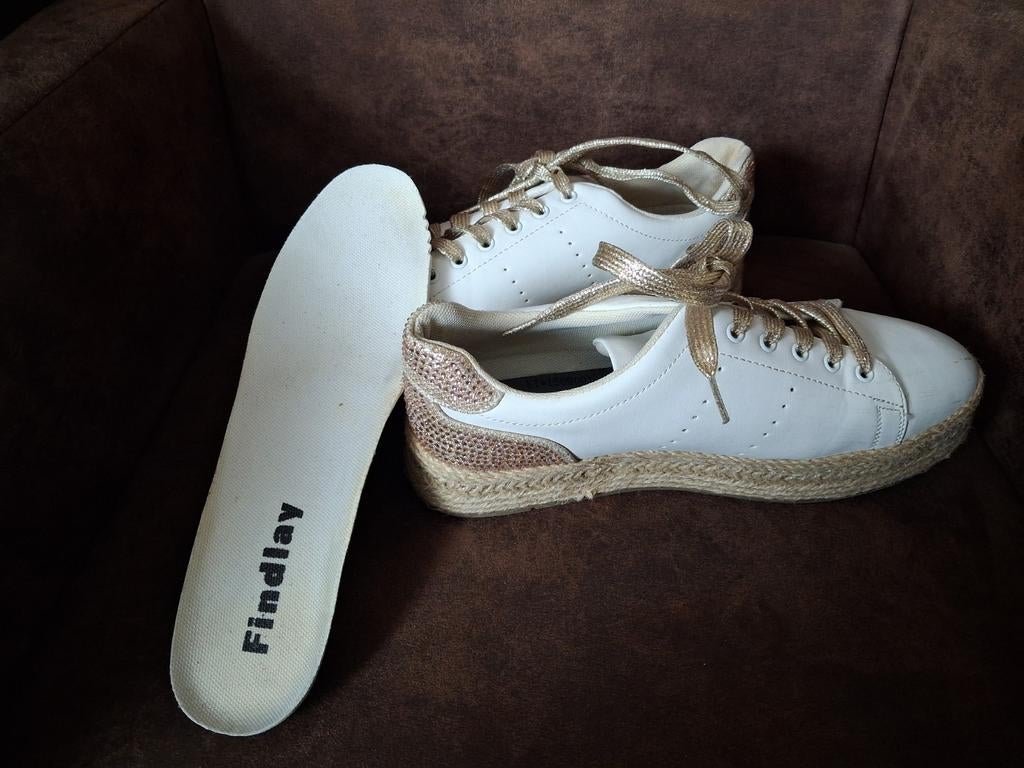 Findlay witte espadrille sneakers met gouden details, Kleding | Dames, Schoenen, Findlay, Wit, Ophalen of Verzenden, Zo goed als nieuw