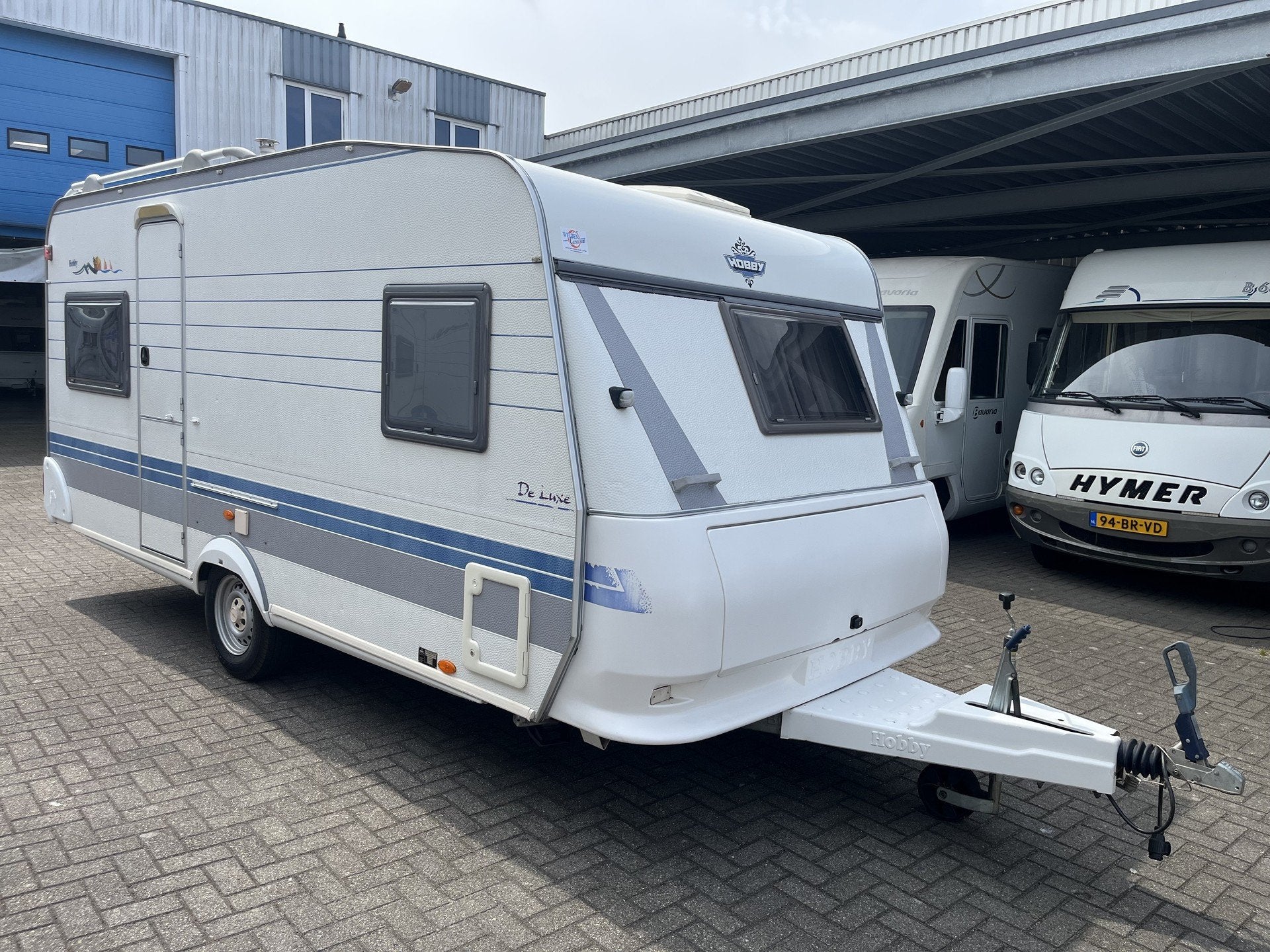 Hobby 460 ufe de luxe (bj 2001), Hobby, Bedrijf, 750 - 1000 kg, 4 tot 5 meter