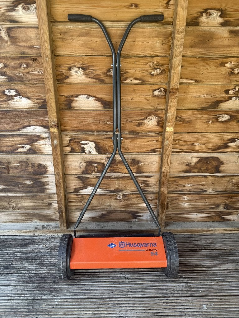 Husqvarna 54 handmaaier kooimaaier 40cm zo goed als nieuw, Ophalen, Handgrasmaaier, Zo goed als nieuw, 40 t/m 49 cm