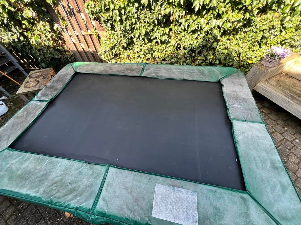 Grote, stevige trampoline - op rand na in goede staat!, Ophalen, Gebruikt