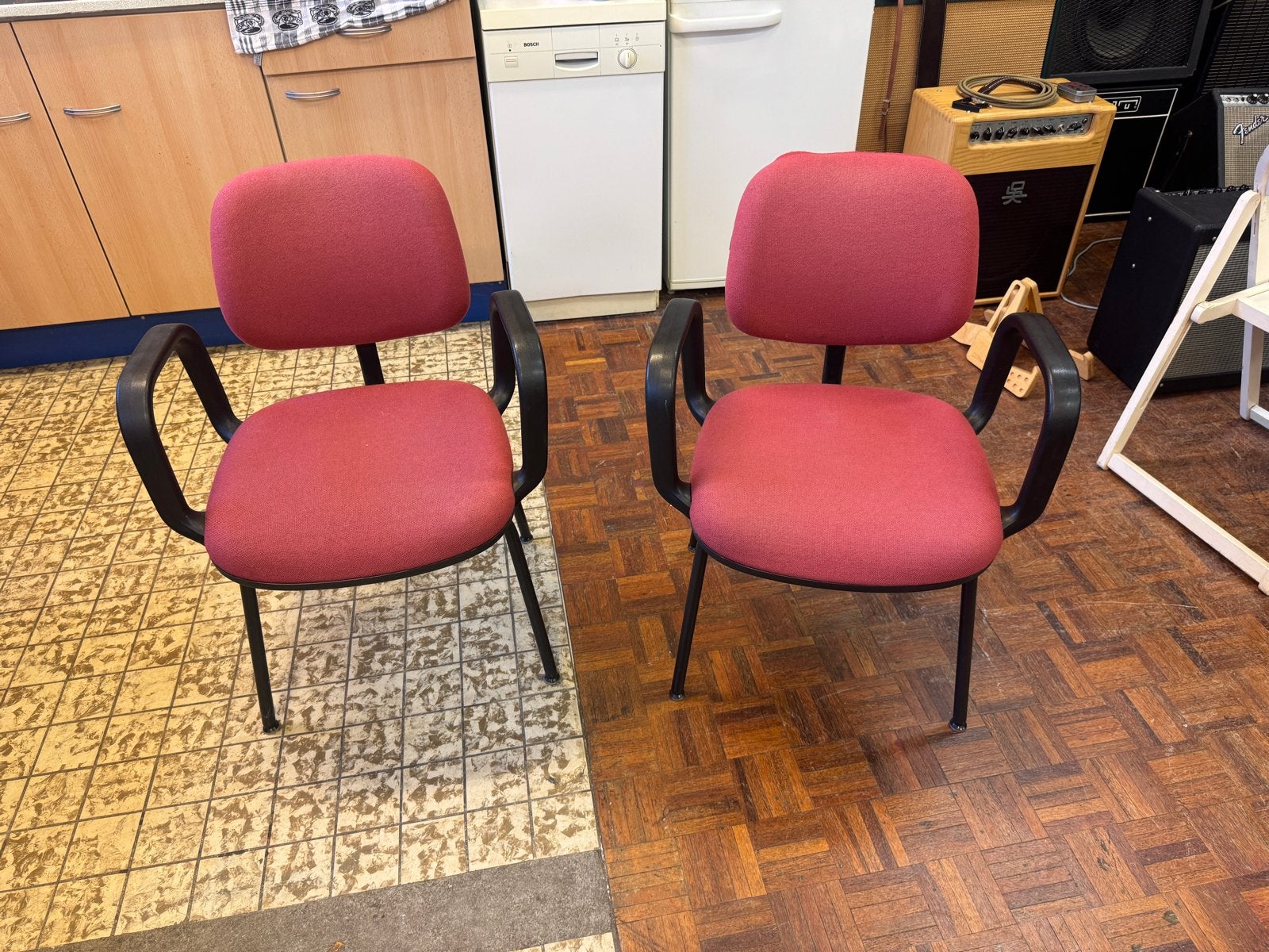 Ahrend stoelen gebruikt, Ophalen, Gebruikt, Twee, Stof