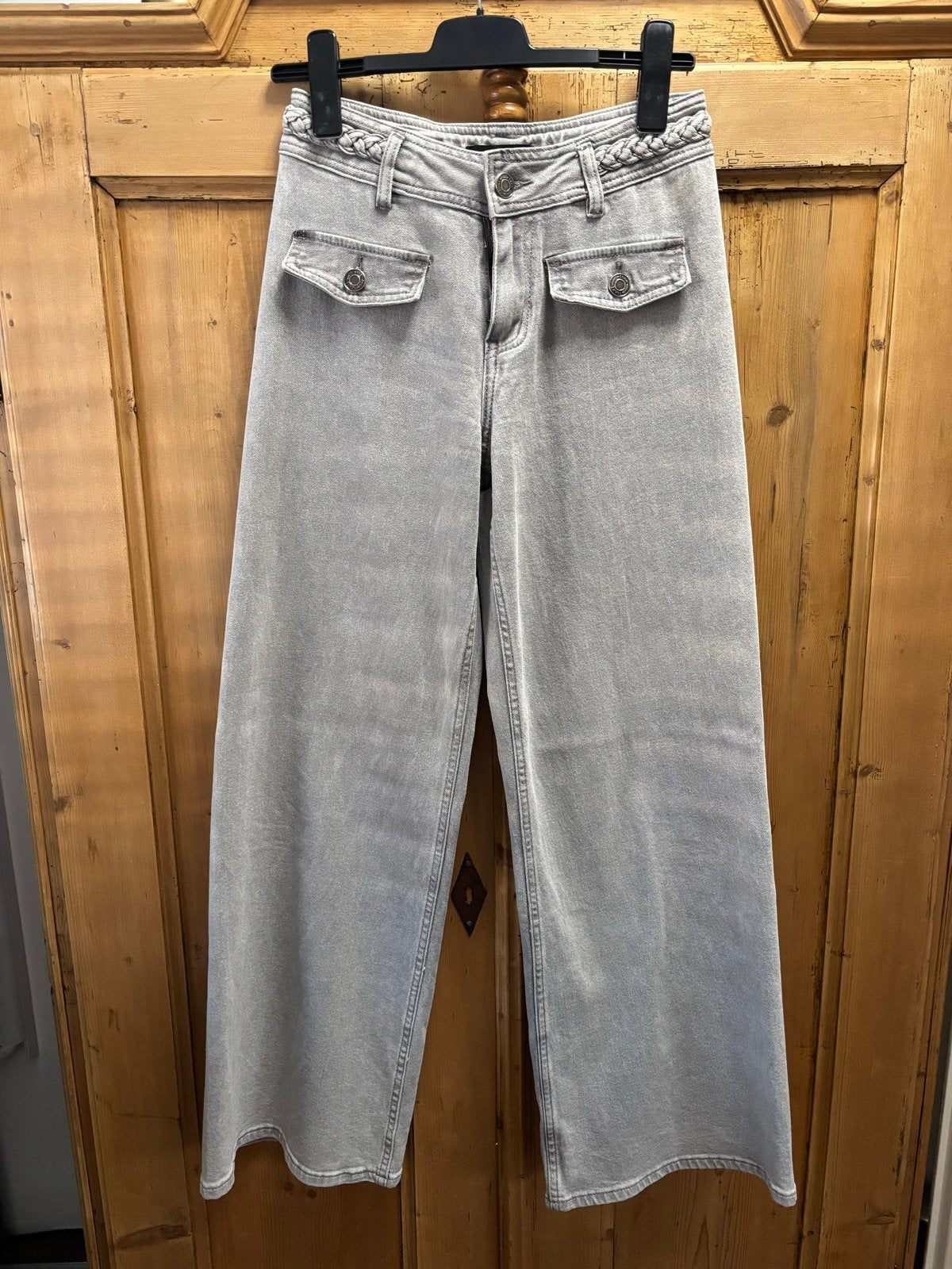 TOXIK3 PARIS Grijze Wide Leg Jeans Vlecht Detail - Maat 36, Ophalen of Verzenden, Zo goed als nieuw, Maat 36 (S), Grijs