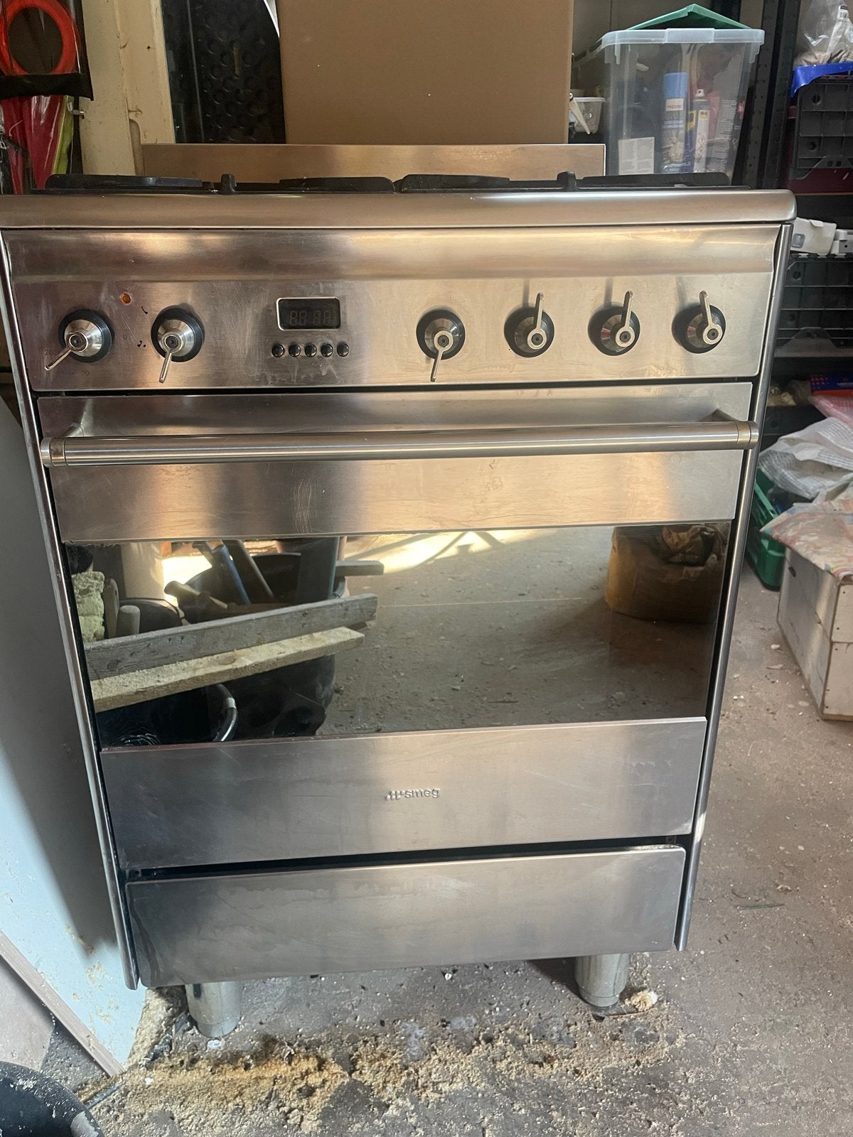 Smeg Vrijstaand Gasfornuis met Oven - RVS, Witgoed en Apparatuur, Fornuizen, Ophalen, Gebruikt, 60 cm of meer, 4 kookzones