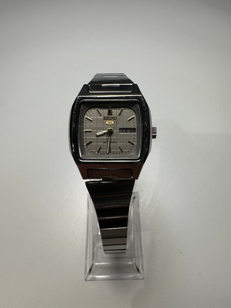 Zeldzame Vintage Seiko 5 'TV-Case' Automatic (Jaren '80/'90), Gebruikt, Staal, Verzenden, Polshorloge