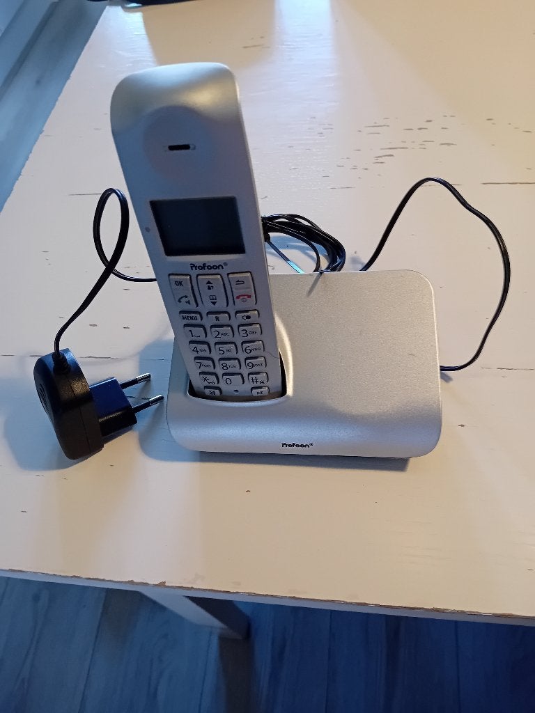 Te koop huistelefoon, Telecommunicatie, Vaste telefoons | Handsets en Draadloos, Ophalen of Verzenden, Gebruikt, 1 handset