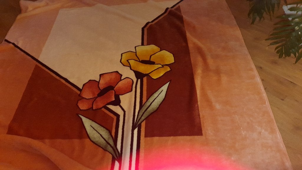 Grote dikke deken, mooie motief 85% acryl 15% polyester, Huis en Inrichting, Slaapkamer | Beddengoed, Ophalen, Overige kleuren