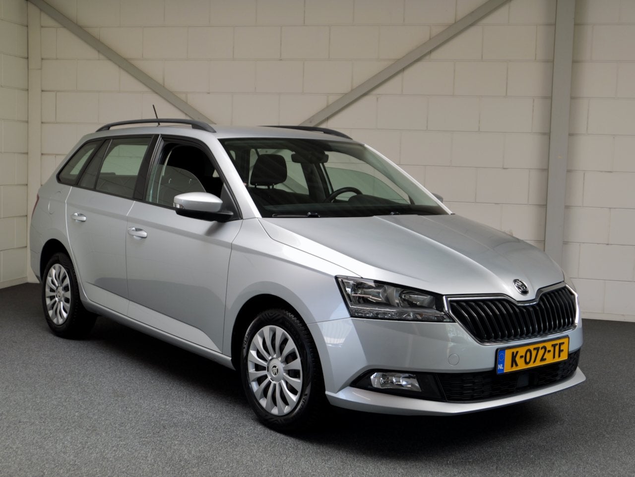 Skoda Fabia Combi 1.0 TSI Ambition Navi/ECC/PDC/Carplay (all, Auto's, Voorwielaandrijving, Gebruikt, 49 €/maand, Origineel Nederlands
