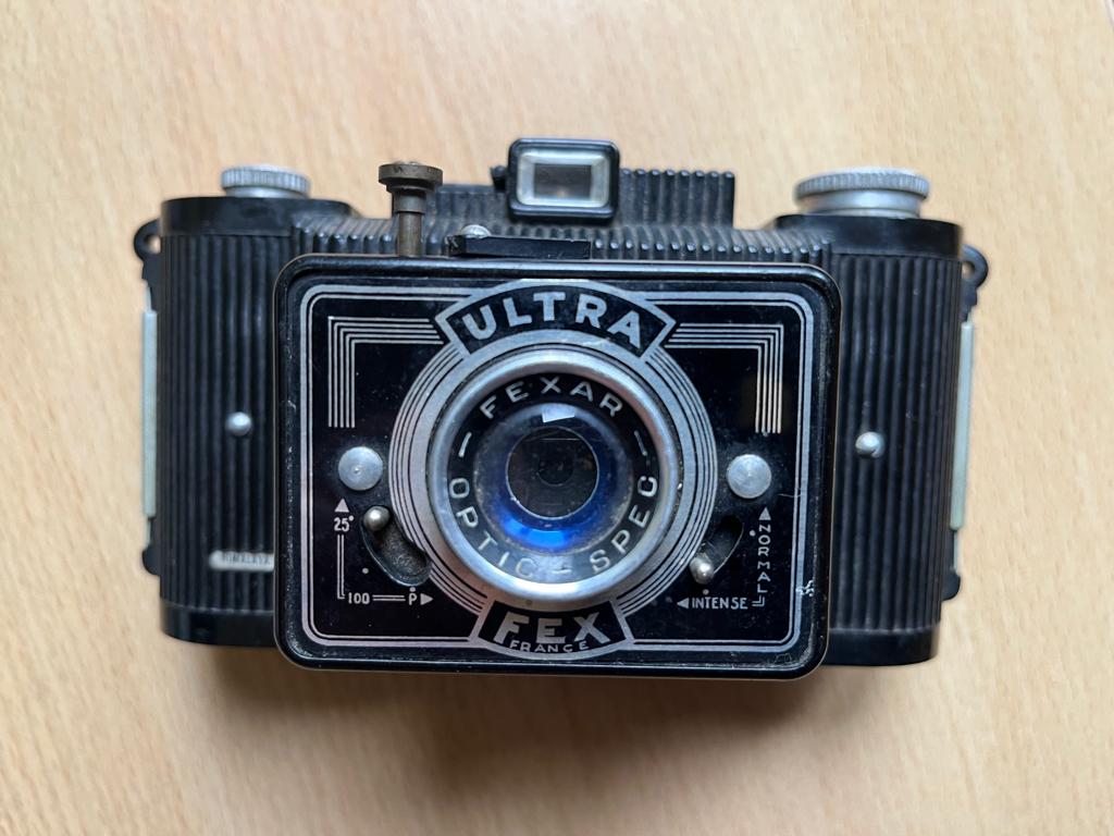 Bakelieten Camera Ultra Fex Himalaya 1946-1966, Ophalen of Verzenden, Gebruikt, Compact, Overige Merken