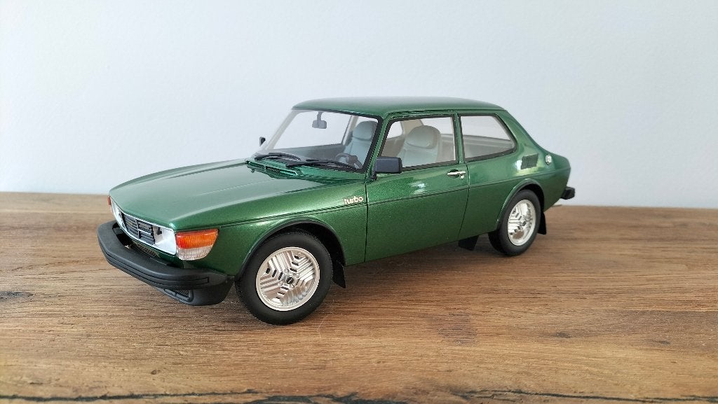 1:18 Saab 99 Turbo, Cult Scale, Ophalen of Verzenden, Zo goed als nieuw, Auto, Overige merken