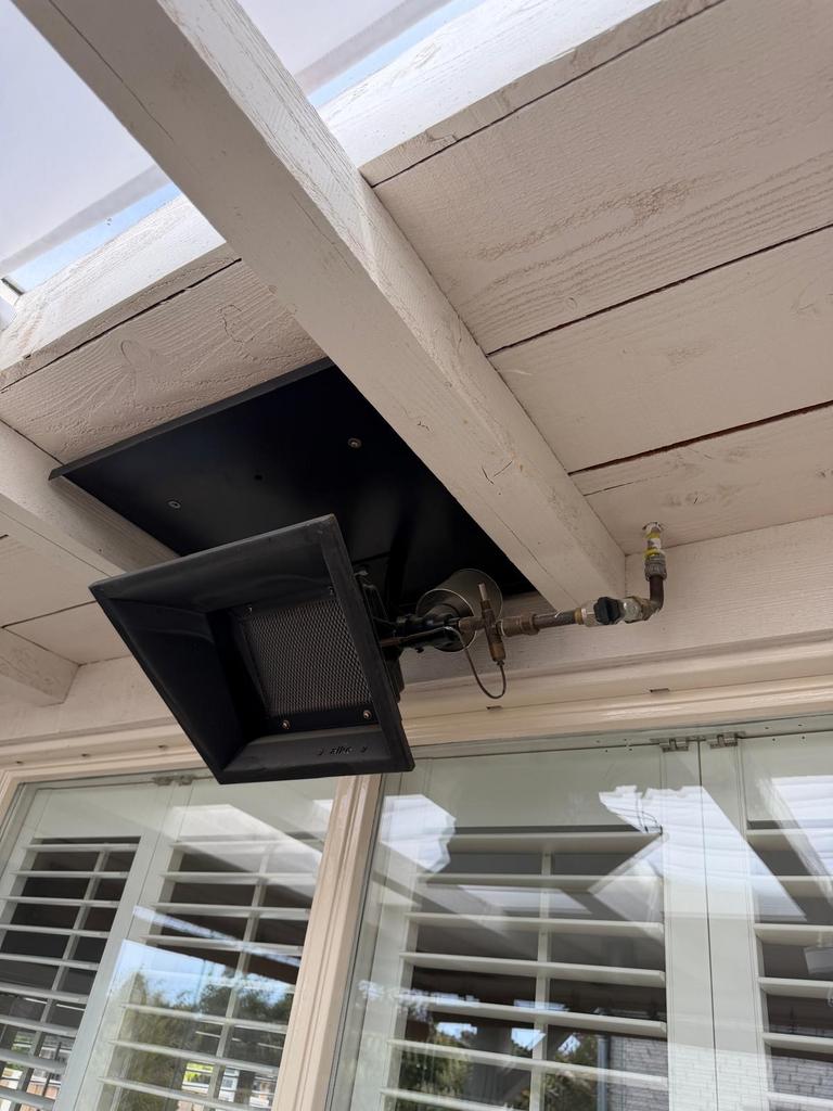 Alke aard Gas Verwarmer - Terrasverwarmer met beschermplaat, Ophalen, Gebruikt, Gas, Plafond