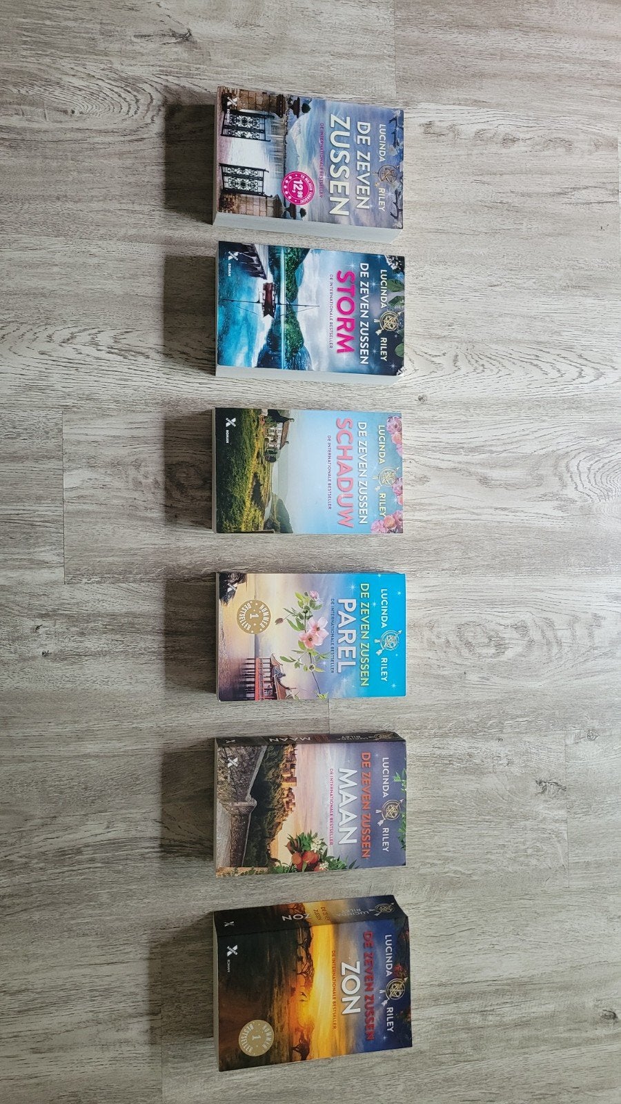De Zeven Zussen serie - Lucinda Riley (6 boeken), Boeken, Ophalen, Gelezen, Lucinda Riley, Nederland