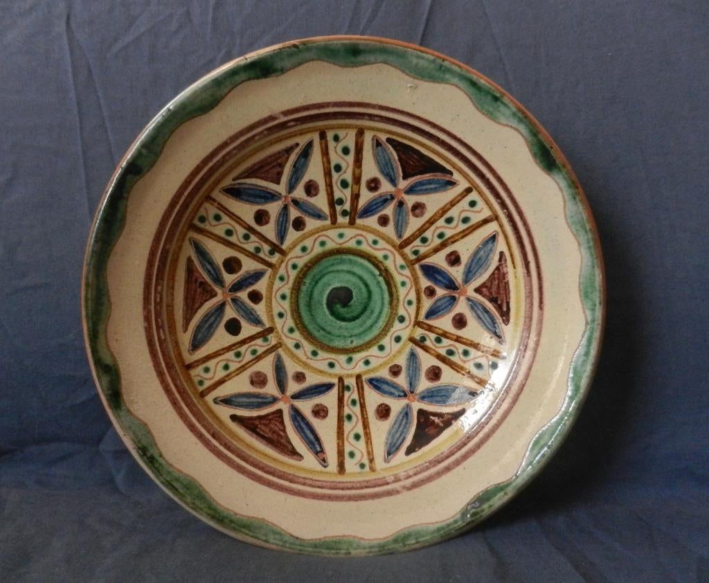 Aardewerk bord geometrische patronen Russel Tiglia Tegelen, Ophalen of Verzenden