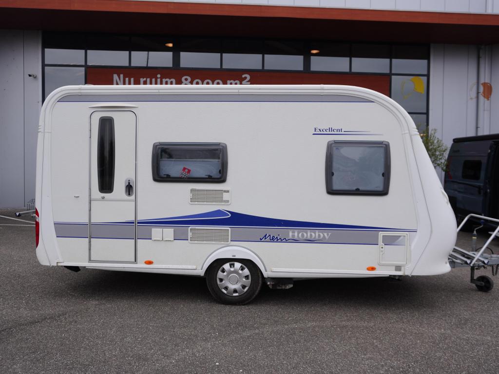 Hobby Excellent 410 SFE MET MOVER EN VOORTENT, Treinzit, 4 tot 5 meter, Tot en met 4, Schokbreker