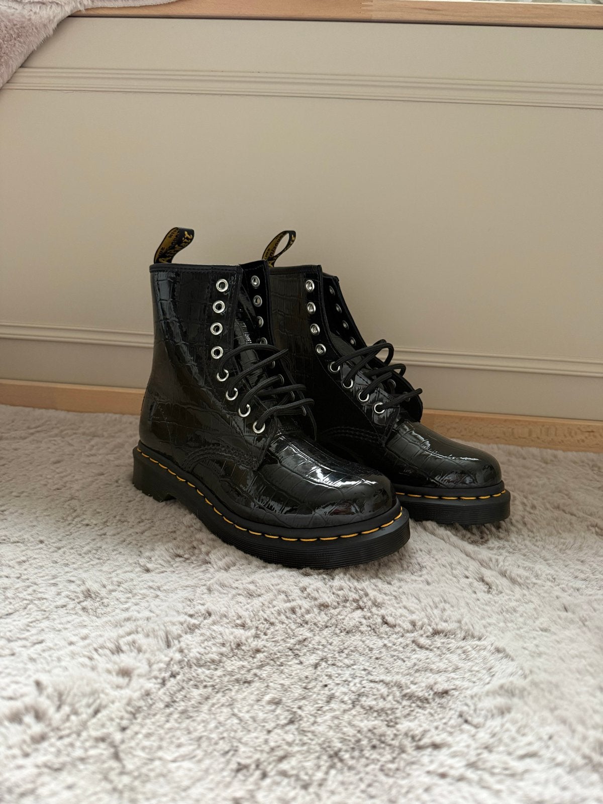 Dr. Martens 1460 W Patent Lamper Croc Emboss Maat 37, Zwart, Lage of Enkellaarzen, Nieuw, Ophalen of Verzenden
