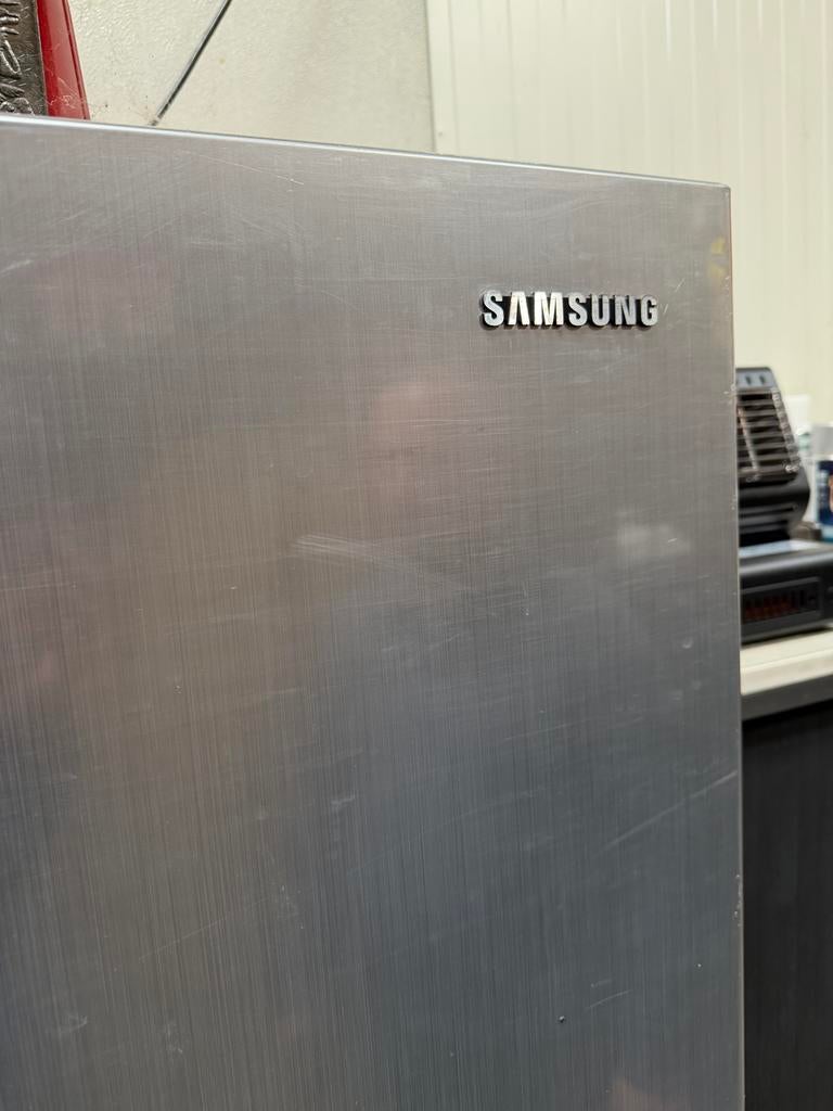 GRATIS KAPOT! Samsung koelkast., Witgoed en Apparatuur, Koelkasten en IJskasten, Ophalen, 200 liter of meer, 60 cm of meer, Met aparte vriezer
