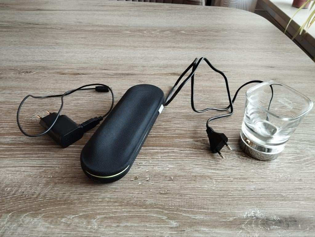 Philips Sonicare oplader en reisetui, Ophalen of Verzenden, Gebruikt, Mondverzorging