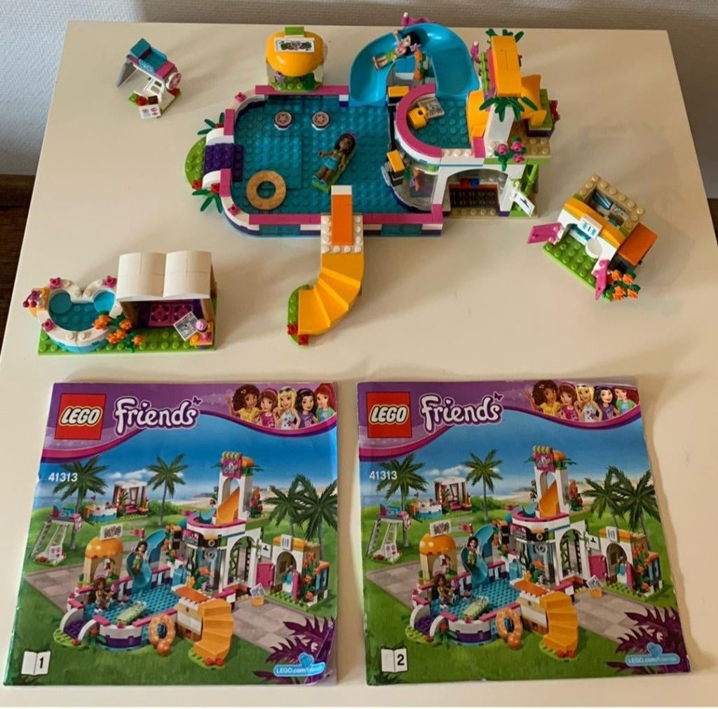 LEGO Friends Heartlake Zwembad 41313 met boekjes, Ophalen, Zo goed als nieuw, Overige merken