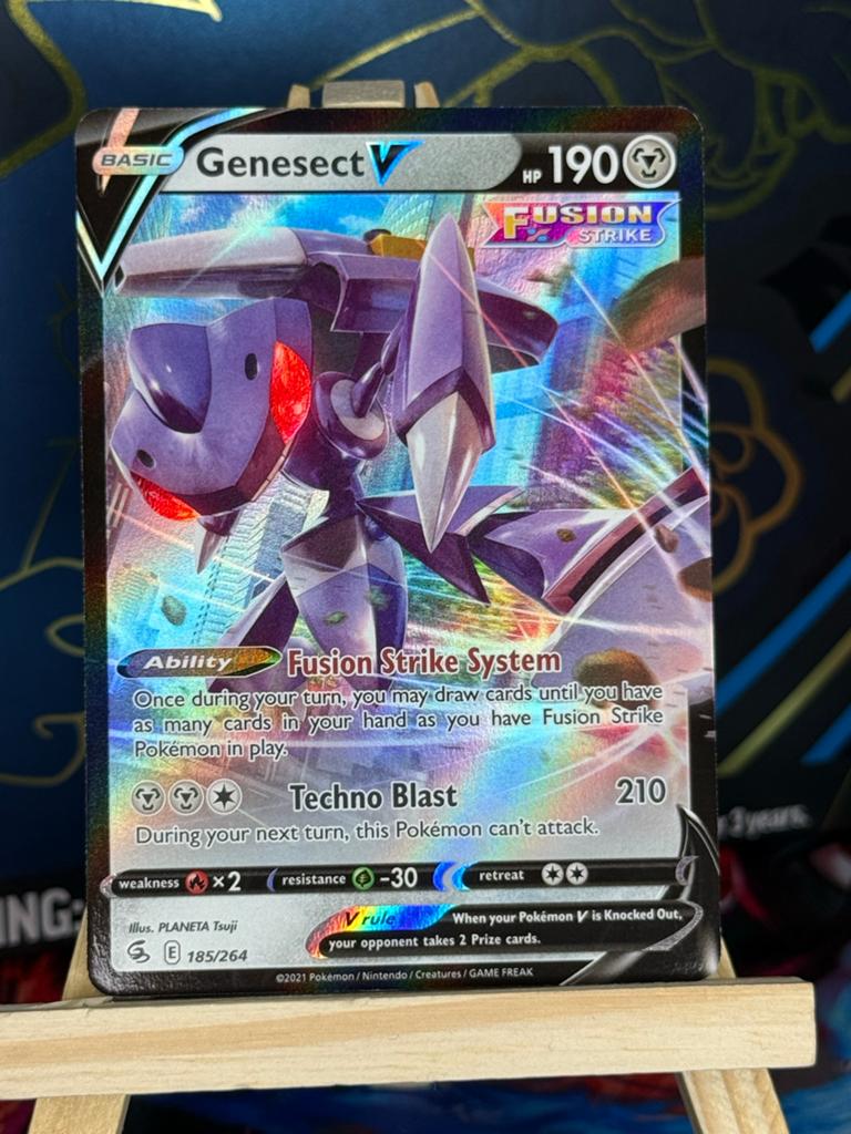 Genesect V #185 [HOLO] | Pokemon Fusion Strike, Ophalen of Verzenden, Zo goed als nieuw, Losse kaart, Foil