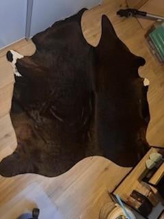 Koeienvel (donkerbruin), Ophalen, Country, 150 tot 200 cm, Zo goed als nieuw