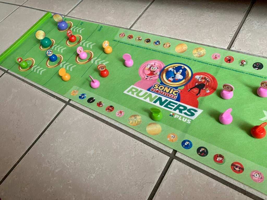 TE KOOP: Sonic runners track + 22 runners van de Plus ZGAN, Verzamelen, Supermarktacties, Plus, Ophalen of Verzenden