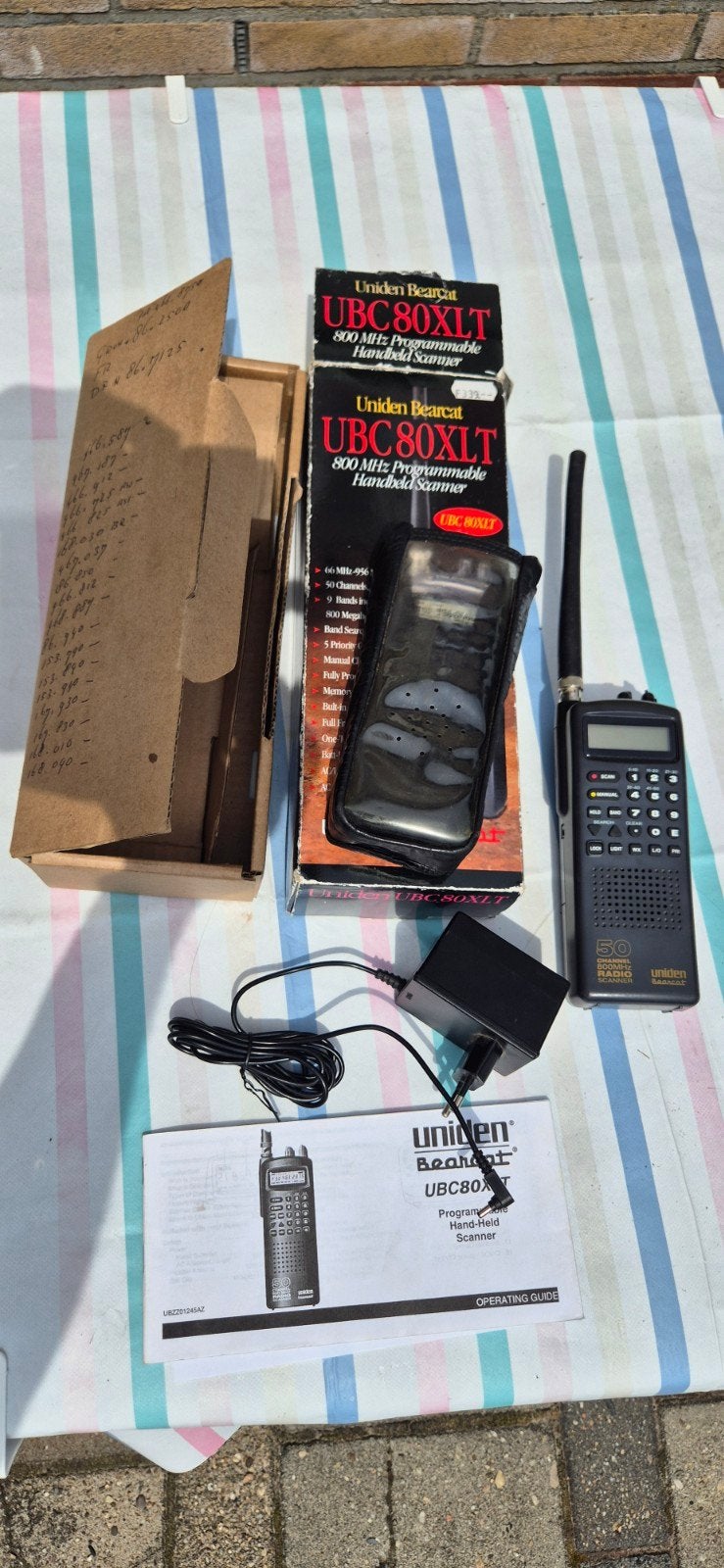 Uniden Bearcat UBC80XLT handscanner, Ophalen of Verzenden, Gebruikt, 30 tot 200 kanalen, Draagbaar
