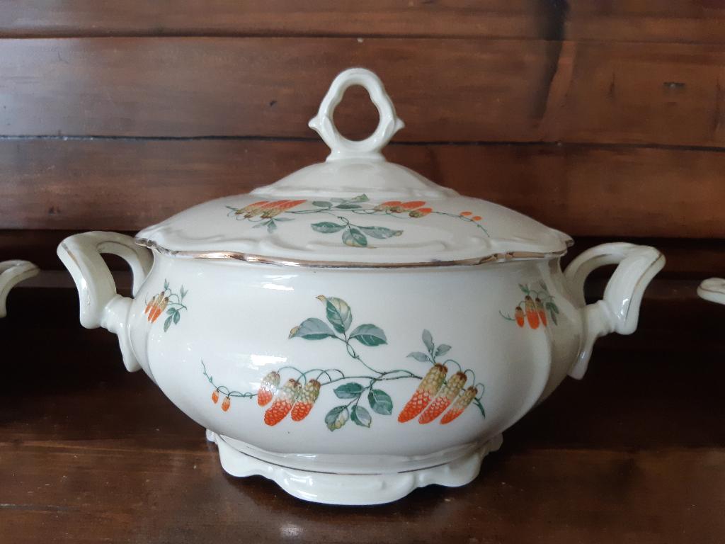8 st schalen (deel van servies jaren `30), Ophalen