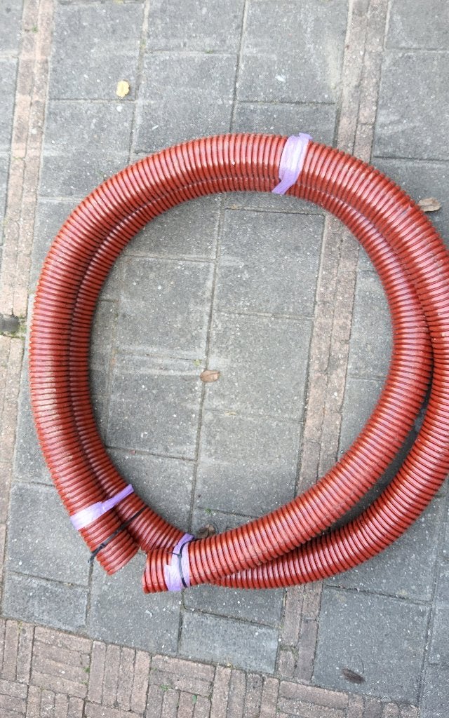 Rode Mantelbuis 110mm ruim 6,5 meter, Ophalen, Zo goed als nieuw, Overige typen