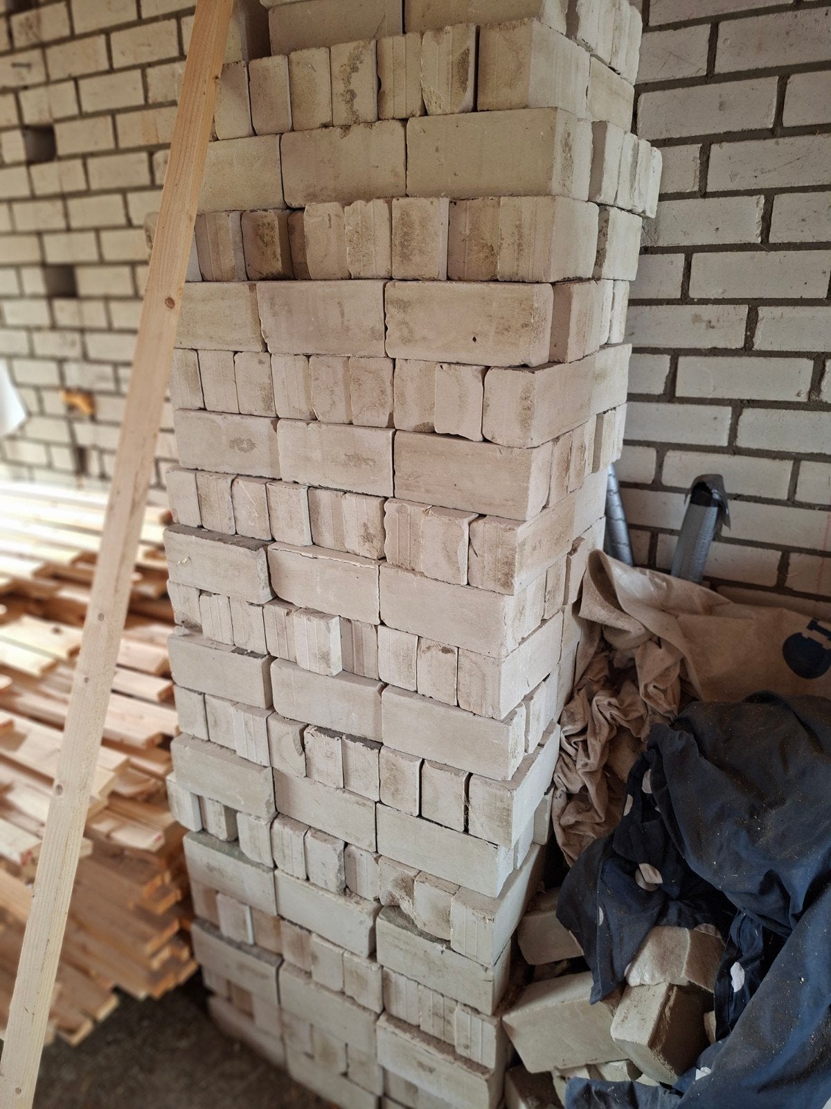 Kalkzandstenen - Gebruikt maar in goede staat, Doe-het-zelf en Verbouw, Ophalen, Gebruikt, Kalkzandstenen