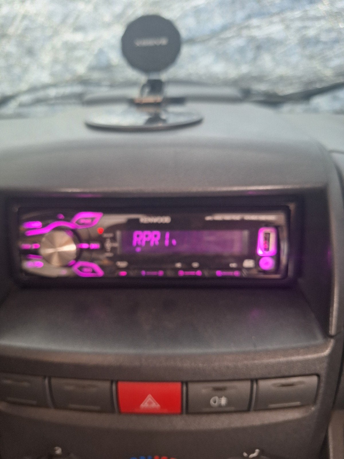 kenwood autoradio met usb en ipod aansluiting, Auto diversen, Autoradio's, Ophalen of Verzenden, Gebruikt