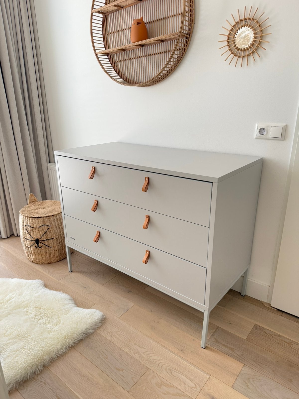 Kidsmill Amy commode & kledingkast zo goed als nieuw, Kinderen en Baby's, Ophalen, 50 tot 70 cm, 90 tot 105 cm, 100 cm of meer