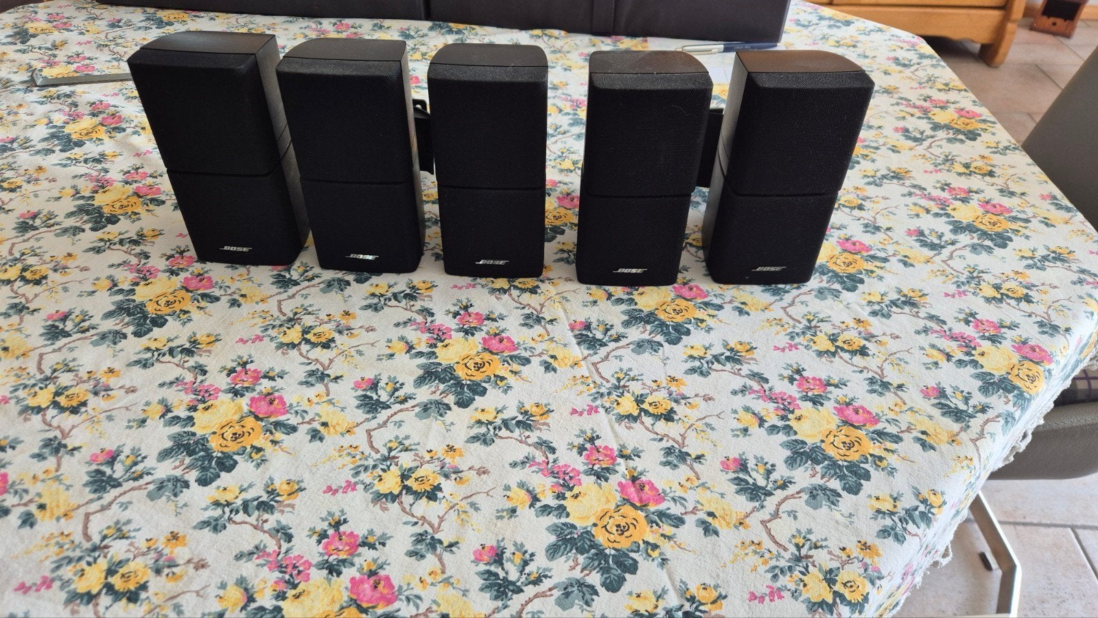 10 bose luidspiekerboxen en evt.basbox zonder stekkertjes, Audio, Tv en Foto, Luidsprekers, Ophalen, Minder dan 60 watt, Front, Rear of Stereo speakers